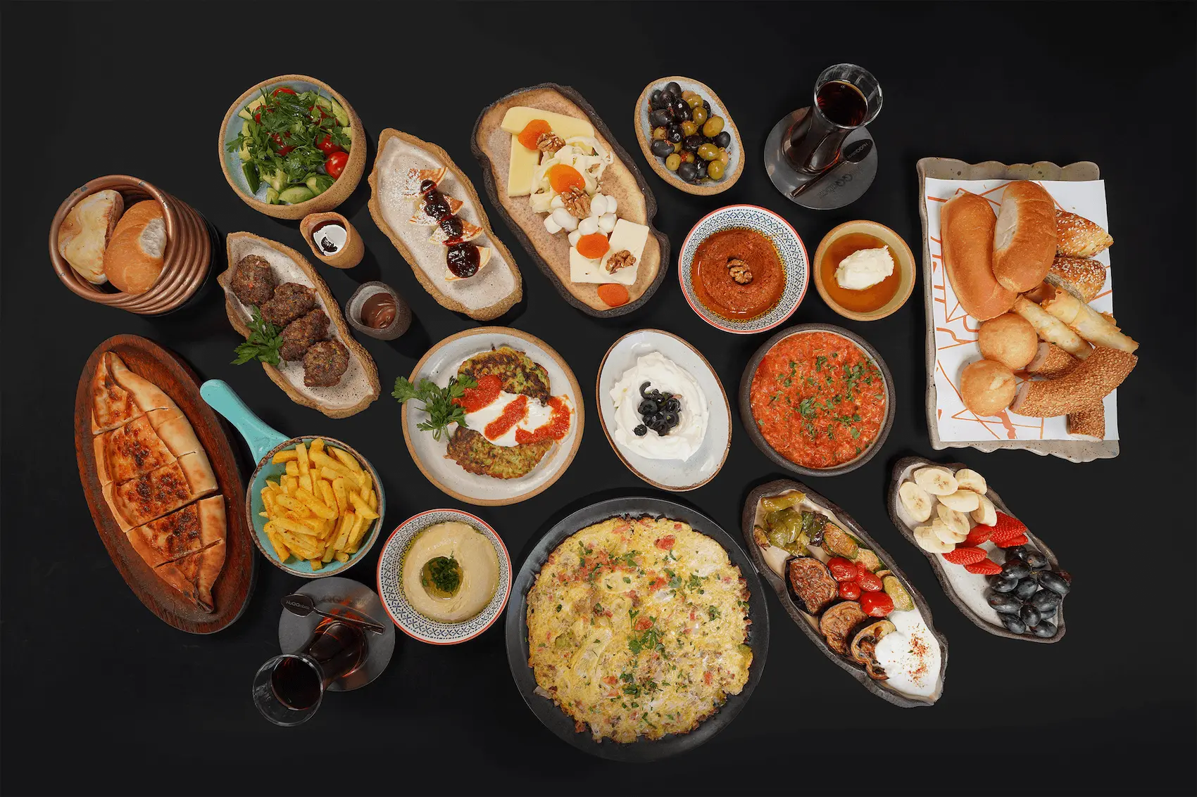 Un Delicioso Comienzo del Día con Desayuno Turco